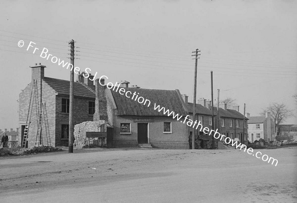 OLD HOUSE & NEW HOUSE AT CORNER